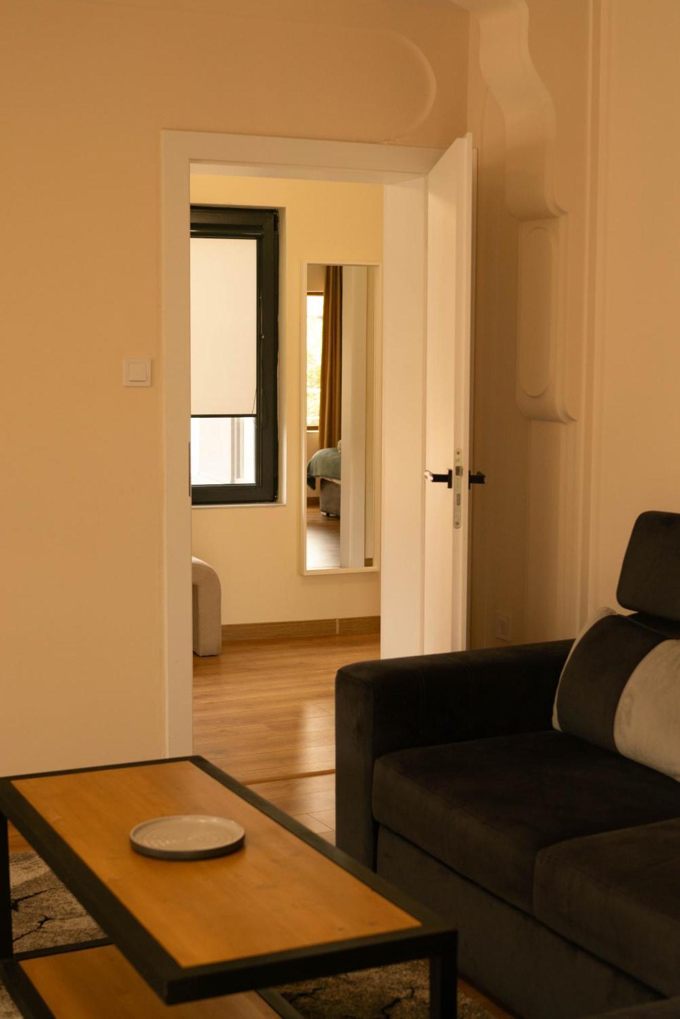 2-Bedroom Flat - Sunny Balcony Plovdiv Exterior foto