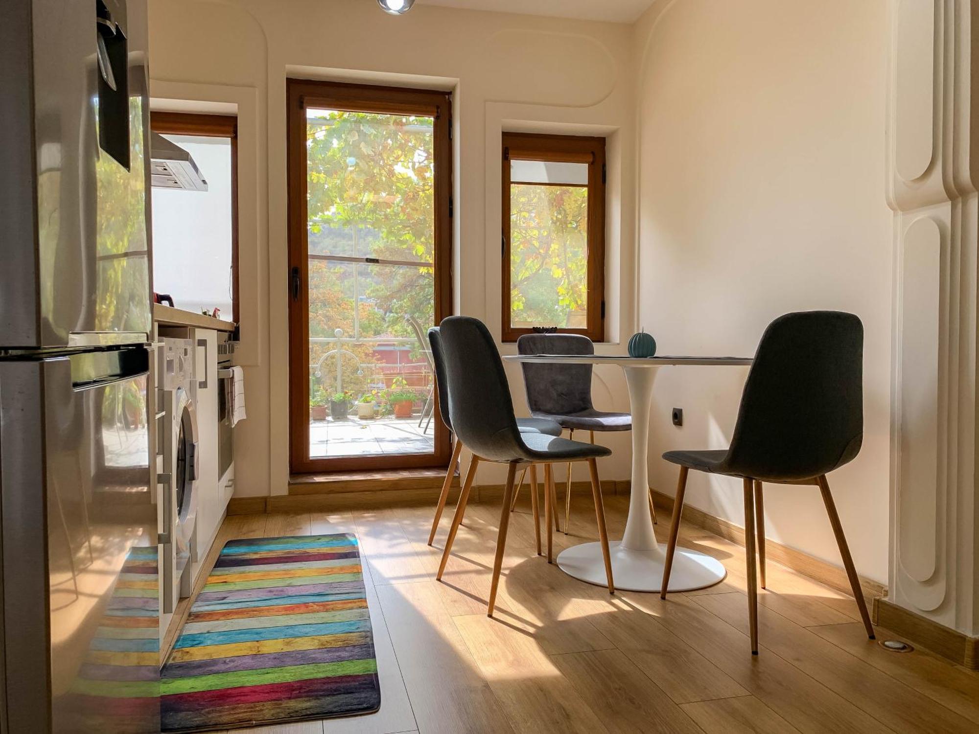 2-Bedroom Flat - Sunny Balcony Plovdiv Exterior foto