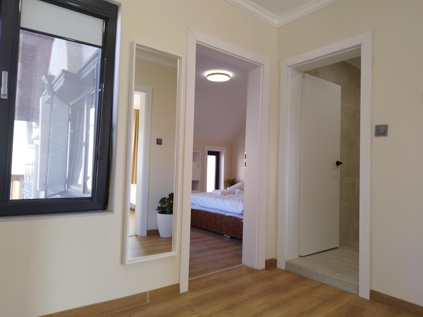 2-Bedroom Flat - Sunny Balcony Plovdiv Exterior foto
